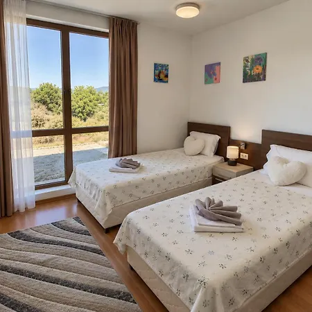 Belvedere F201 2-bedroom Mountain View & Direct Access * Μπάνσκο